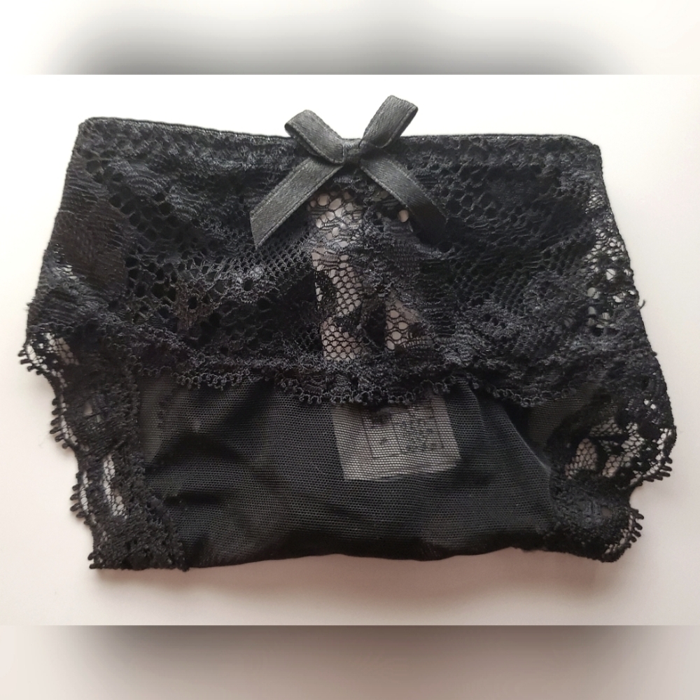 *NWOT* Black Mesh Thong, Medium